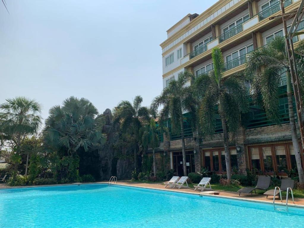 Leuxay Hotel Vientián Kültér fotó